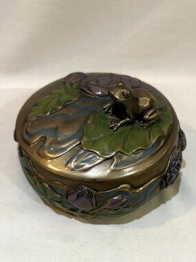 Frog Sitting on Lily Pad Trinket Box Jewelry Box 2011 by Summit Collection